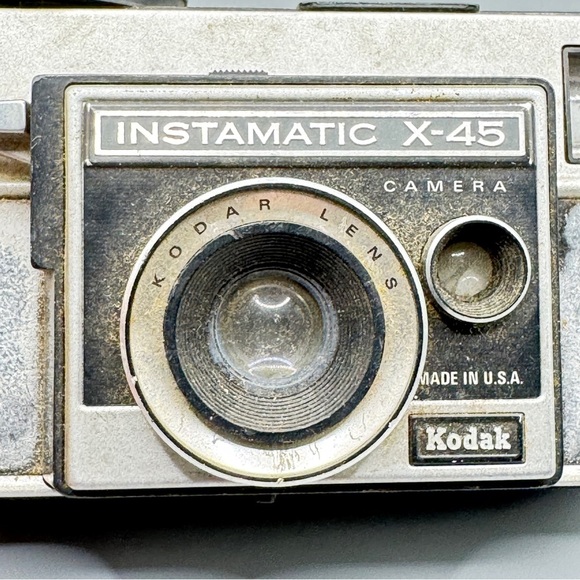 📸 Vintage Kodak Instamatic X-45 Camera – Retro 126 Film Mid Century Display - Picture 2 of 11